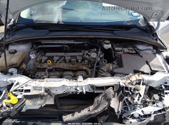 1FADP3E28JL330743 2018 FORD FOCUS White Հետևի տեսք
