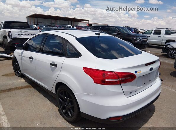 1FADP3E28JL330743 2018 FORD FOCUS White Սալոնի 360 աստիճան տեսք