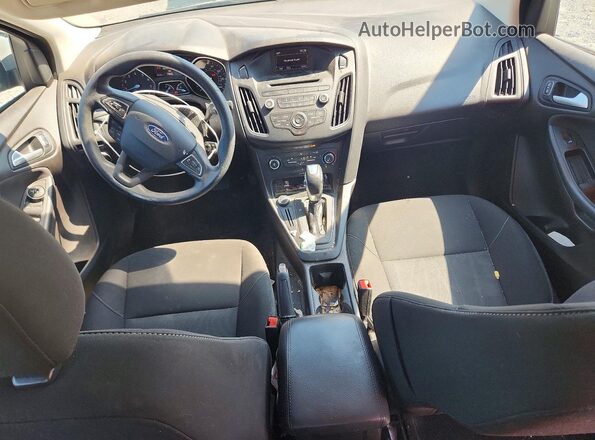 1FADP3F20GL241725 2016 FORD FOCUS Серебряный Вид панели приборов