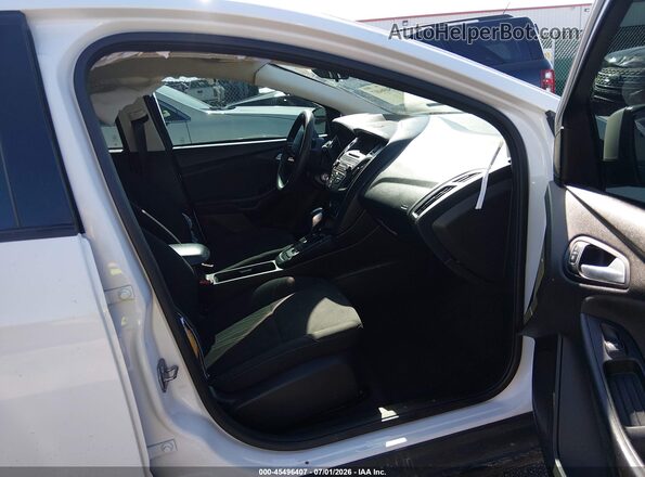 1FADP3F20GL285272 2016 FORD FOCUS White წინა სალონის ხედი