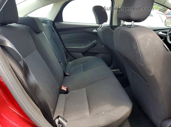 1FADP3F20GL301079 2016 FORD FOCUS Burgundy Widok tylnych siedzeń