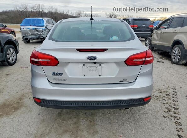 1FADP3F20GL316178 2016 FORD FOCUS Silver Widok z tyłu