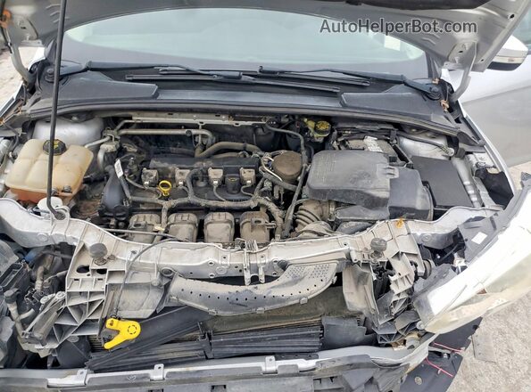 1FADP3F20GL316178 2016 FORD FOCUS Silver Widok wnętrza z tyłu
