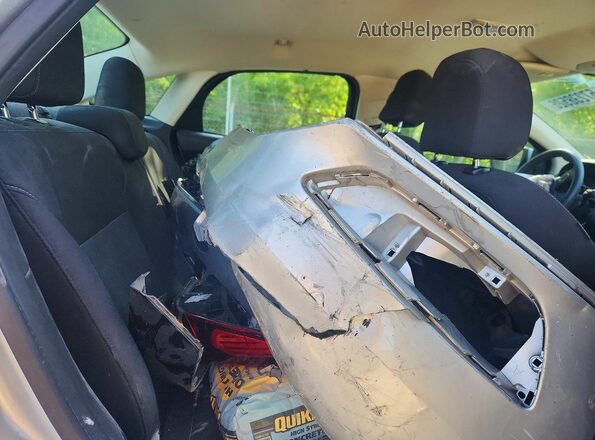 1FADP3F20GL329500 2016 FORD FOCUS Silver Widok tylnych siedzeń