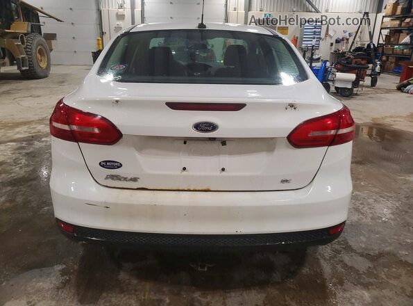 1FADP3F20HL236302 2017 FORD FOCUS Белый Вид сзади