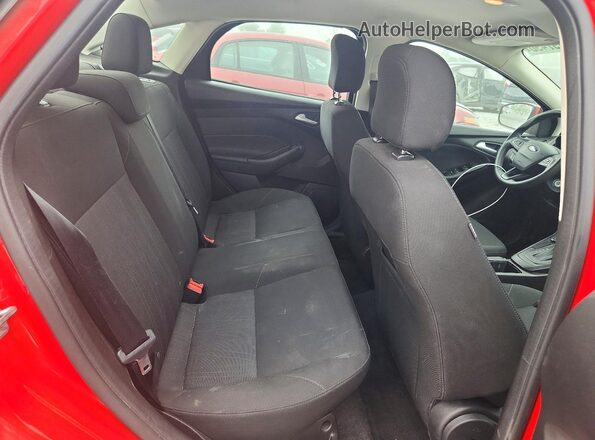 1FADP3F20HL270157 2017 FORD FOCUS Red Vista de los asientos traseros
