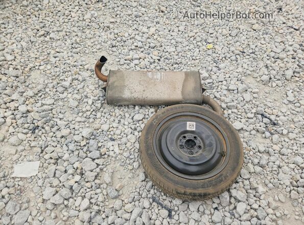 1FADP3F20HL270157 2017 FORD FOCUS Red Vista del compartimento del motor