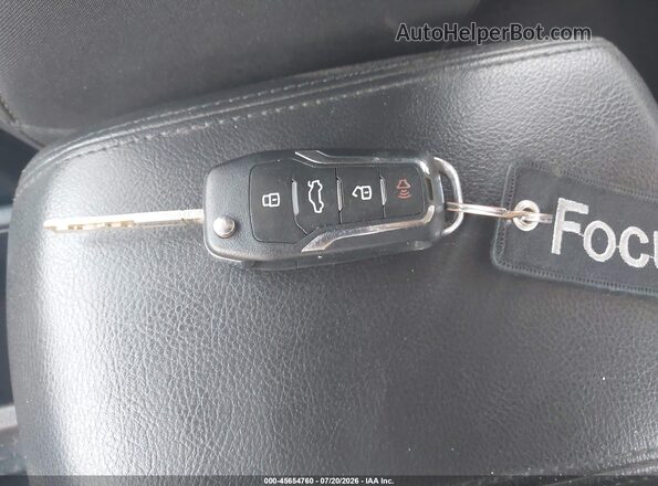 1FADP3F20HL301715 2017 FORD FOCUS Black Вид панелі приладів