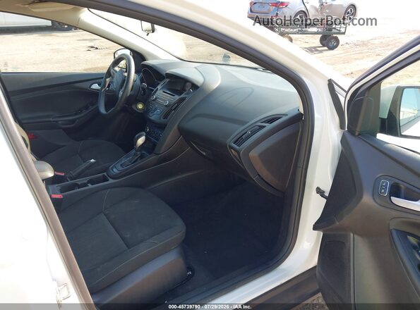 1FADP3F20HL343429 2017 FORD FOCUS White Widok wnętrza z przodu
