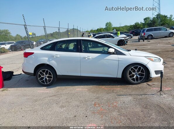1FADP3F20HL343429 2017 FORD FOCUS White Widok wnętrza z tyłu