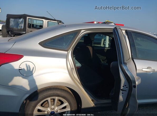 1FADP3F20JL302904 2018 FORD FOCUS Silver Vista de la etiqueta del VIN