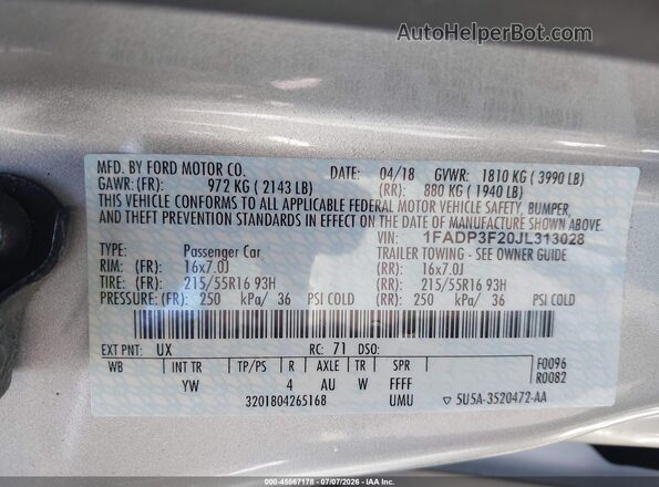 1FADP3F20JL313028 2018 FORD FOCUS Silver Engine compartment view