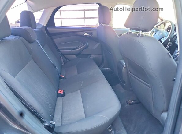 1FADP3F21GL263197 2016 FORD FOCUS Gray Widok tylnych siedzeń