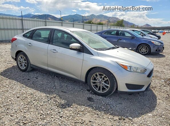 1FADP3F21GL272465 2016 FORD FOCUS Silver Delantero derecho