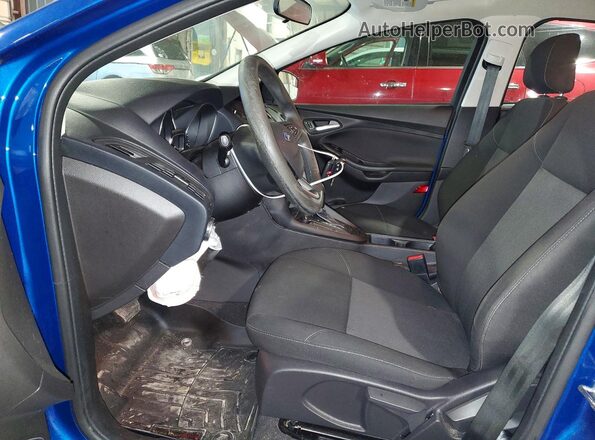 1FADP3F21JL228022 2018 FORD FOCUS Blue Front interior view