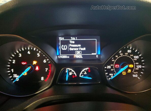 1FADP3F21JL228022 2018 FORD FOCUS Blue Instrument cluster view