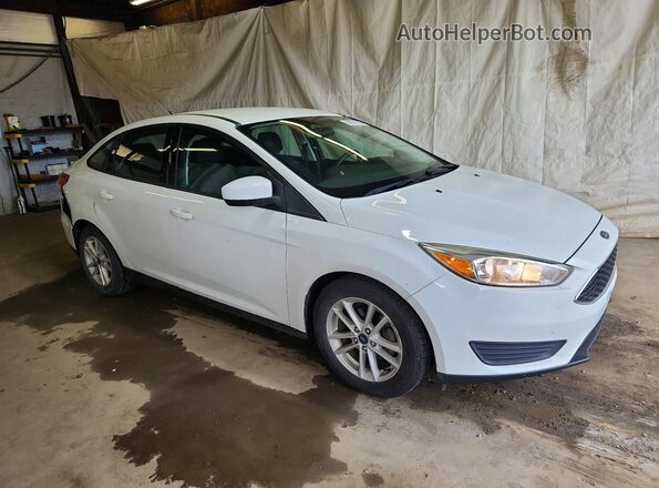 1FADP3F21JL239814 2018 FORD FOCUS White Front right