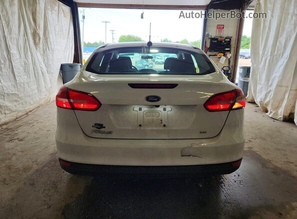 1FADP3F21JL239814 2018 FORD FOCUS White Rear view