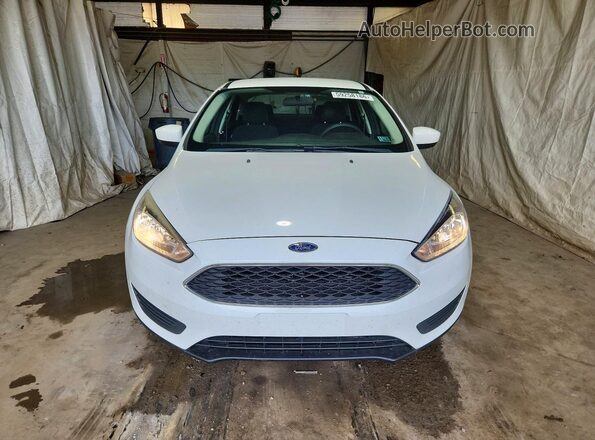 1FADP3F21JL239814 2018 FORD FOCUS White Front view