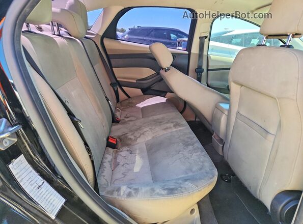1FADP3F21JL242244 2018 FORD FOCUS Черный Вид задних сидений
