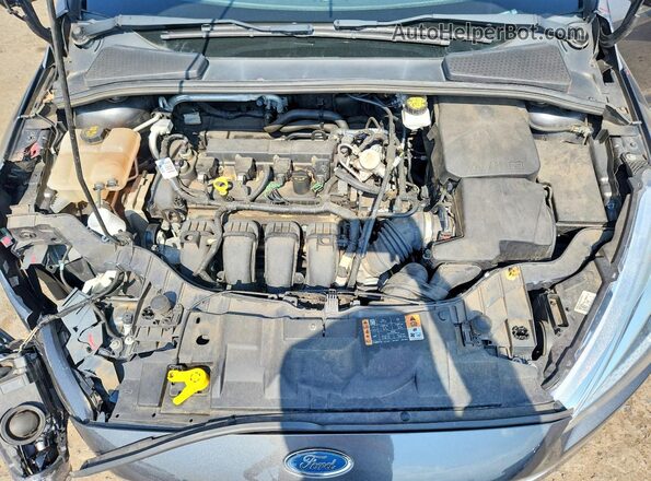 1FADP3F21JL255060 2018 FORD FOCUS Silver Widok wnętrza z tyłu
