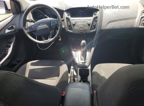 1FADP3F21JL295249 2018 FORD FOCUS White Dashboard view