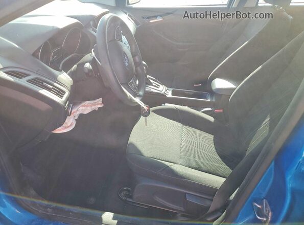 1FADP3F22GL212677 2016 FORD FOCUS Синий Вид салона спереди