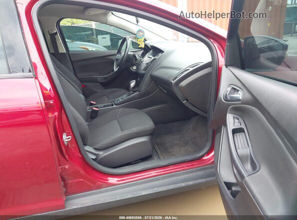 1FADP3F22GL227230 2016 FORD FOCUS Red Front interior view