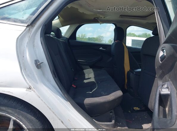 1FADP3F22GL301374 2016 FORD FOCUS White VIN sticker view