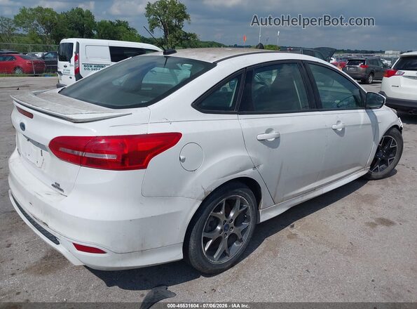 1FADP3F22GL301374 2016 FORD FOCUS White Rear interior view