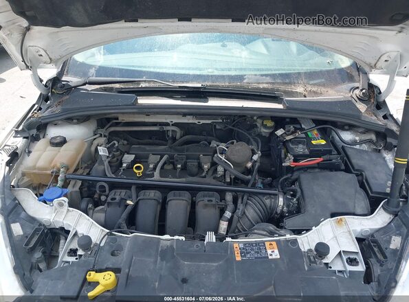 1FADP3F22GL301374 2016 FORD FOCUS White Rear view