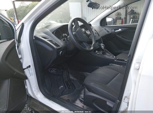 1FADP3F22HL269463 2017 FORD FOCUS White Widok wnętrza z przodu