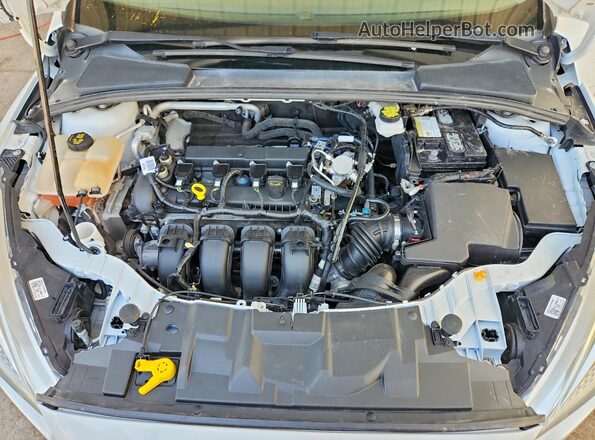 1FADP3F22JL207597 2018 FORD FOCUS White უკანა სალონის ხედი