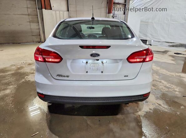 1FADP3F22JL214971 2018 FORD FOCUS White Հետևի տեսք