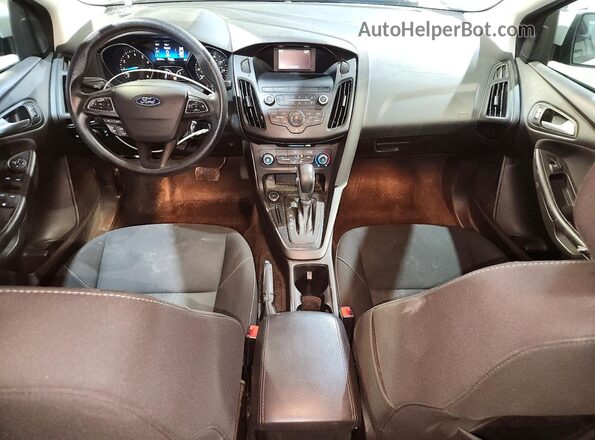 1FADP3F22JL214971 2018 FORD FOCUS White Առջևի վահանակի տեսք