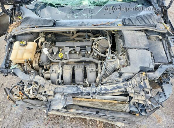 1FADP3F23GL267784 2016 FORD FOCUS Черный Вид задней части салона