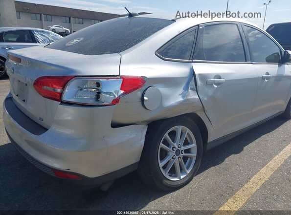 1FADP3F23GL320001 2016 FORD FOCUS Silver Widok z przodu