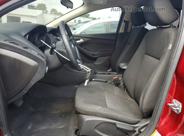 1FADP3F23HL209563 2017 FORD FOCUS Red Front interior view
