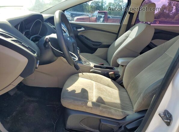 1FADP3F23HL222913 2017 FORD FOCUS White წინა სალონის ხედი