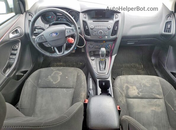 1FADP3F23HL239629 2017 FORD FOCUS White Vista del salpicadero