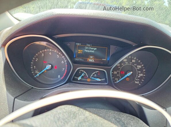 1FADP3F23HL330237 2017 FORD FOCUS Silver ხელსაწყოთა პანელის ხედი