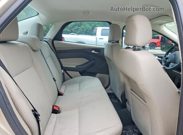 1FADP3F23JL209097 2018 FORD FOCUS Gold Vista de los asientos traseros