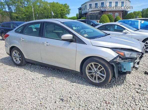 1FADP3F23JL283734 2018 FORD FOCUS Silver Front right