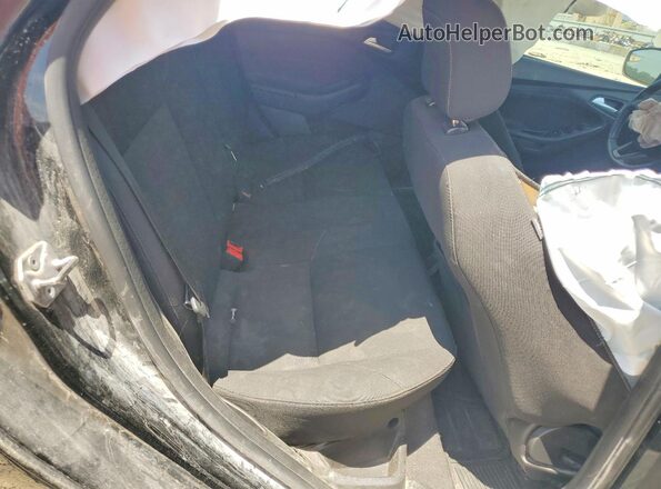 1FADP3F23JL291994 2018 FORD FOCUS Black უკანა სავარძლების ხედი