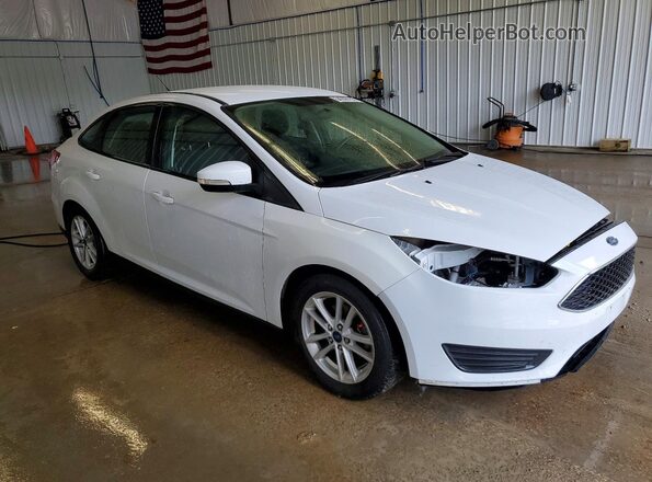 1FADP3F23JL309846 2018 FORD FOCUS White Передня права чверть