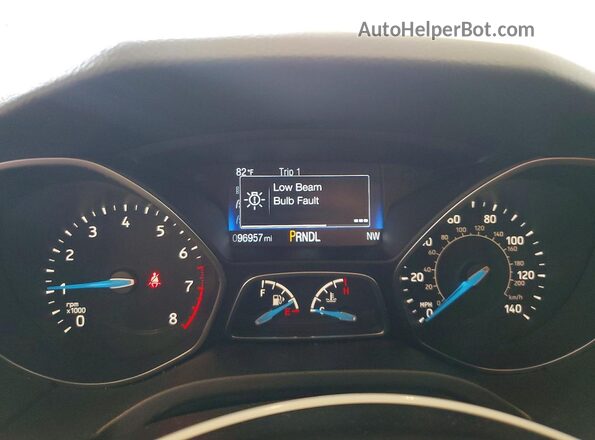 1FADP3F23JL309846 2018 FORD FOCUS White Вид щитка приладів