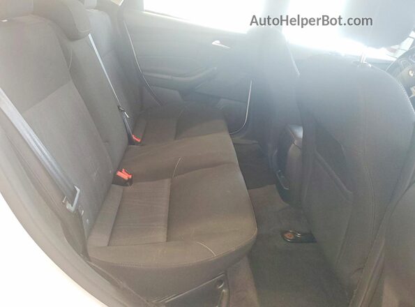 1FADP3F23JL309846 2018 FORD FOCUS White Вид задніх сидінь