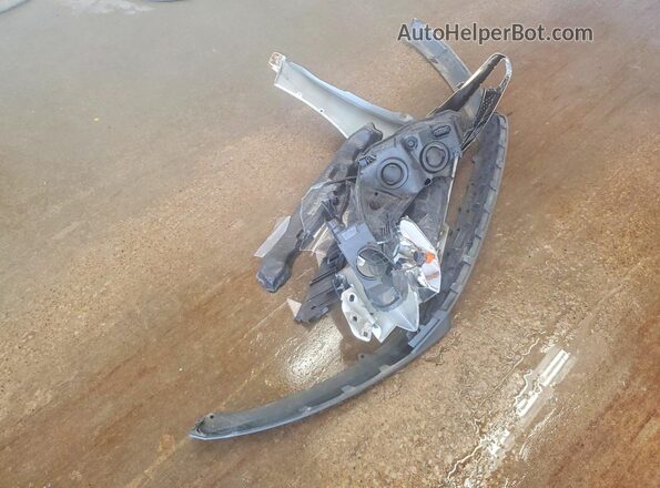 1FADP3F23JL309846 2018 FORD FOCUS White Вид підкапотного простору
