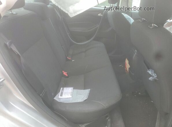1FADP3F23JL326856 2018 FORD FOCUS Silver უკანა სავარძლების ხედი