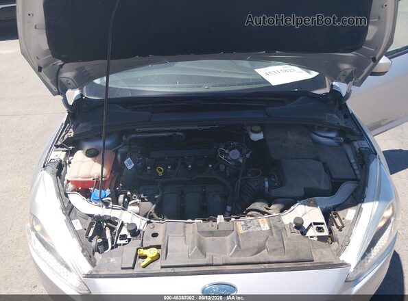 1FADP3F23JL328607 2018 FORD FOCUS Silver Հետևի տեսք